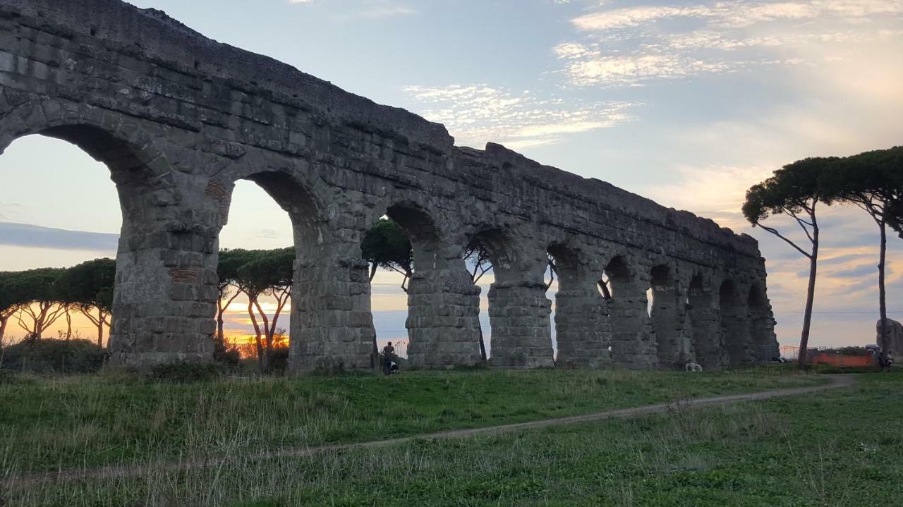 Casa Paestum. Your Wonderful Garden In Rome Roma Exterior foto